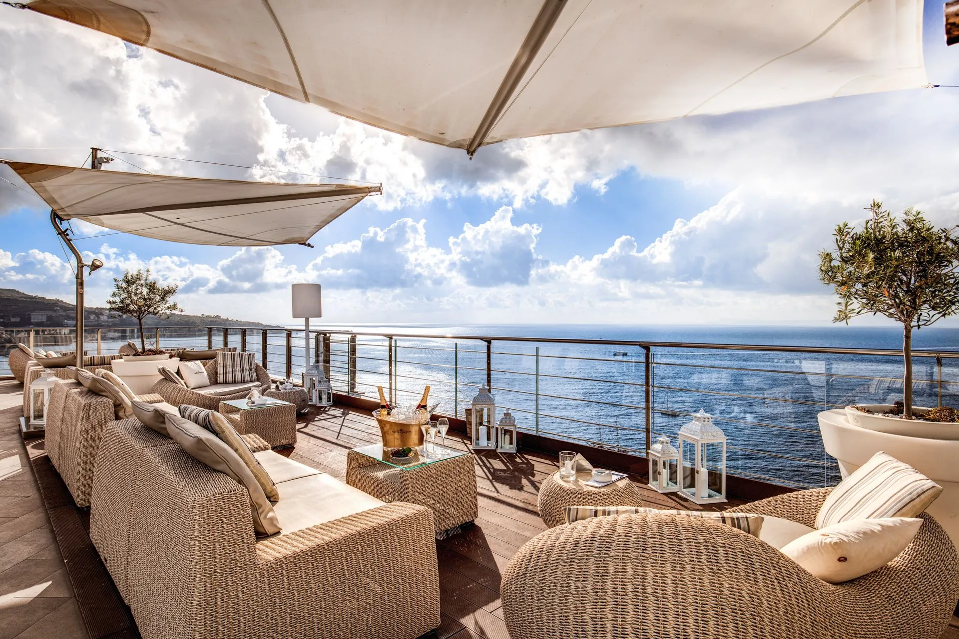 مطاعم ومقاهي